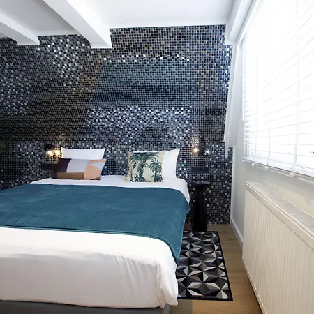 Quentin Leidse Square Hotel