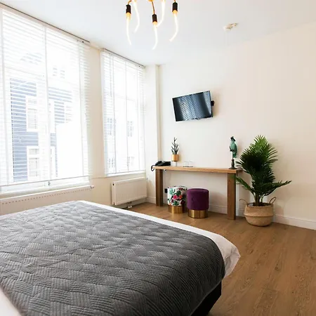 Quentin Golden Bear 2* Άμστερνταμ