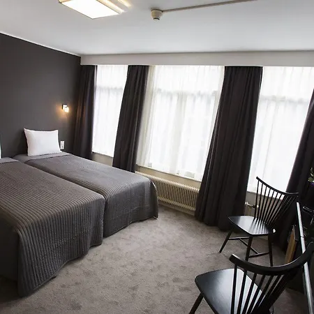 クエンティン　ゴールデン　ベア　ホテル 2* アムステルダム