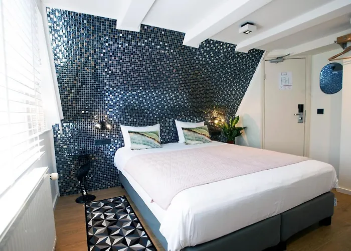 Quentin Leidse Square 2*