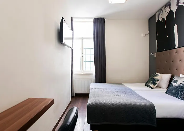 Quentin Leidse Square 2*