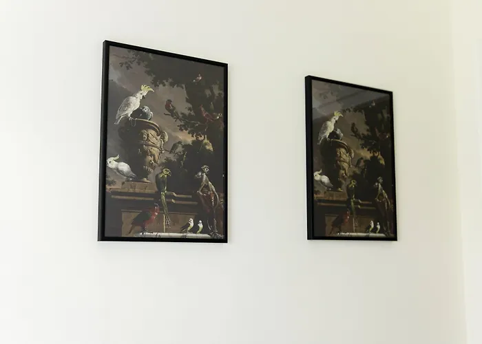 Quentin Leidse Square Hotel 2*