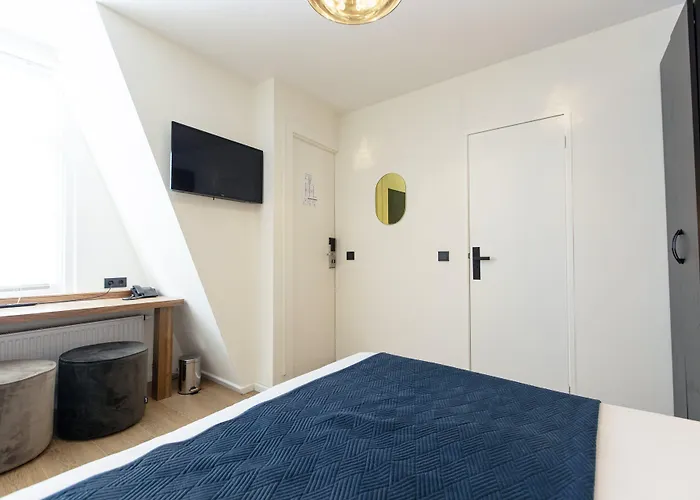 Quentin Leidse Square 2*