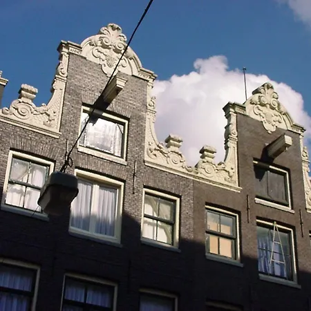 Quentin Leidse Square Hotel